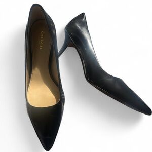 Coach Black Leather Size 8.5 Kitten Heel Pointed Toe Pumps